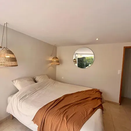 Petit Apartment